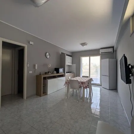 A Due Passi Dal Mare Apartamento Mascali